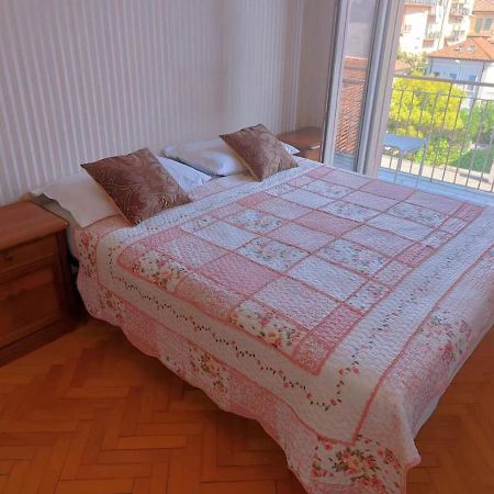 Cozy Room With Queen Bed 温馨双人大房间 Mestre Bagian luar foto