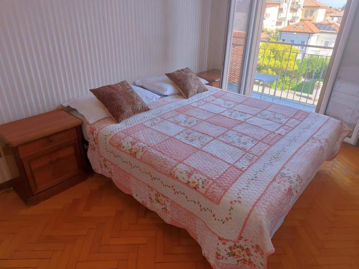 Cozy Room With Queen Bed 温馨双人大房间 Mestre Bagian luar foto